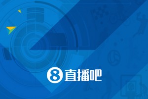 賽后，更衣室里安切洛蒂與皇馬眾將一一擁抱慶祝。